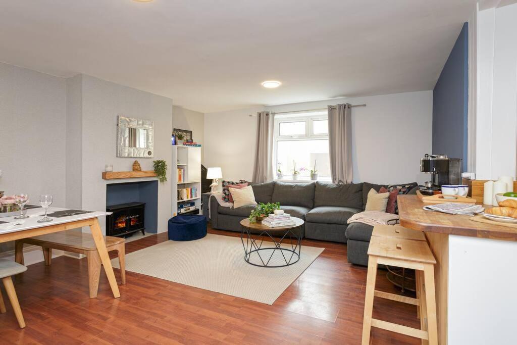 Seaside Escape Apartamento Portsmouth Exterior foto